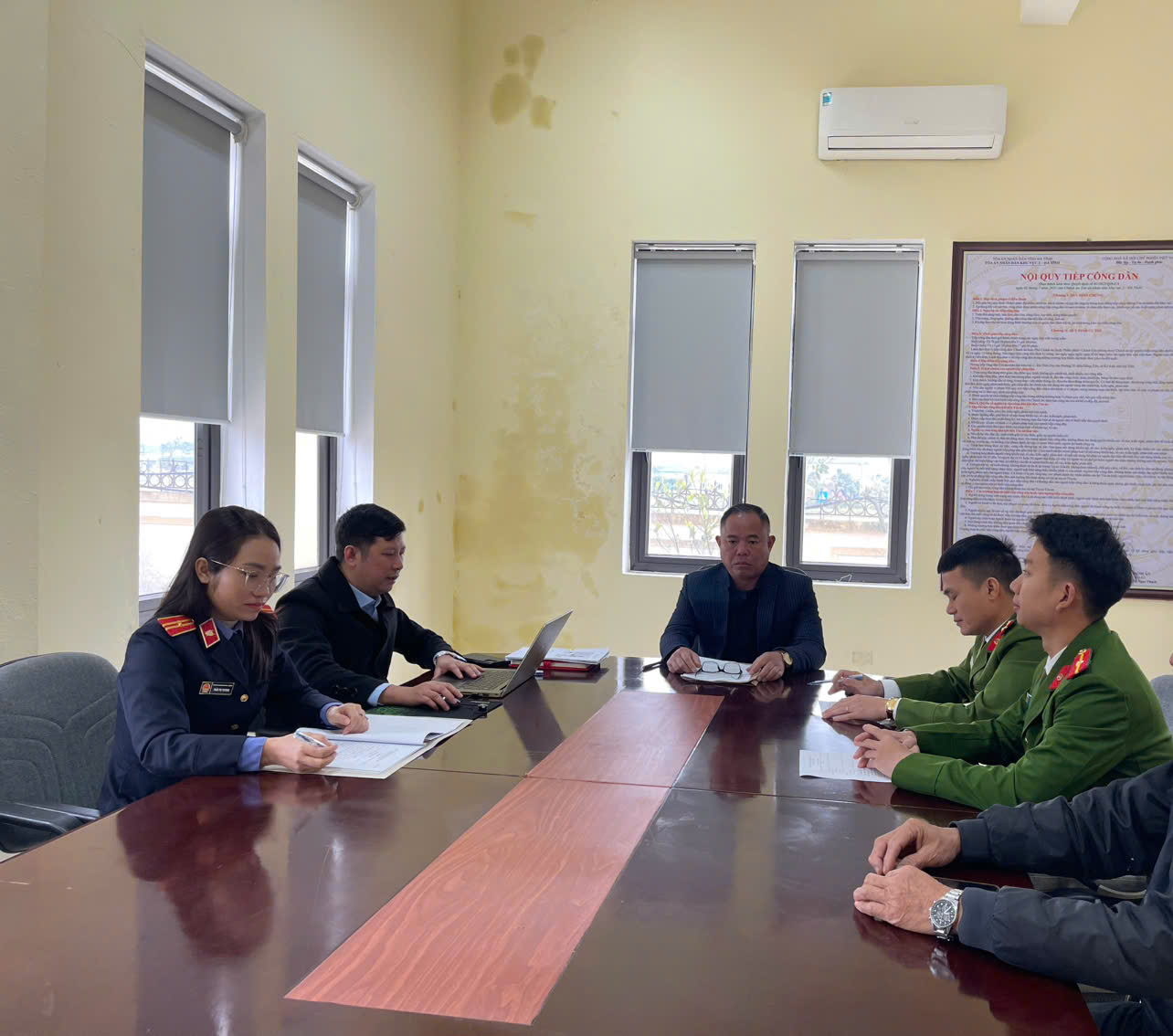 Viện kiểm sát nhân dân khu vực 2 - Hà Tĩnh tham gia phiên họp xem xét, quyết định áp dụng biện pháp xử lý hành chính đưa vào cơ sở cai nghiện bắt buộc