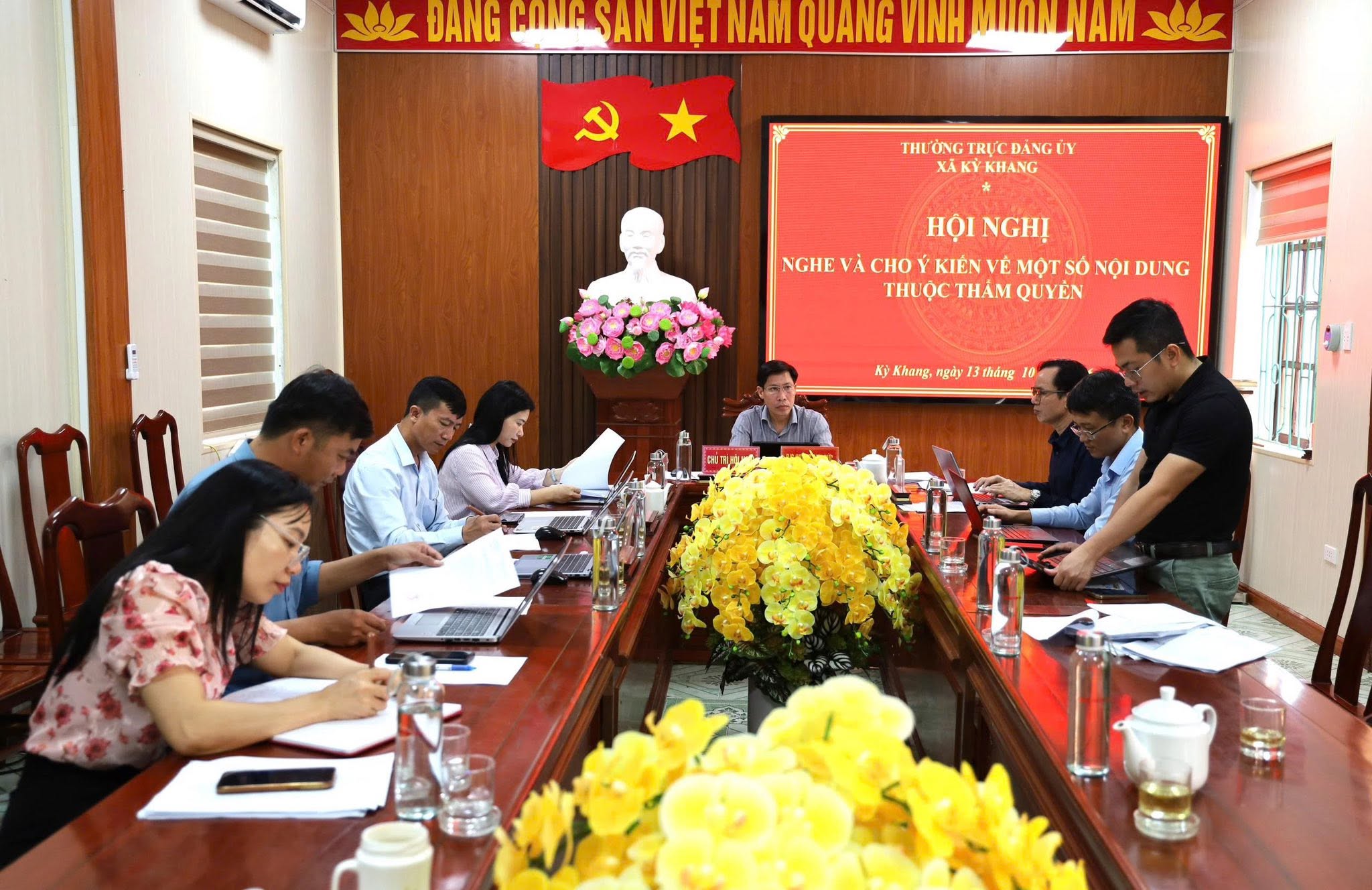 Thường trực Đảng ủy xã Kỳ Khang hội nghị nghe và cho ý kiến về một số nội dung quan trọng