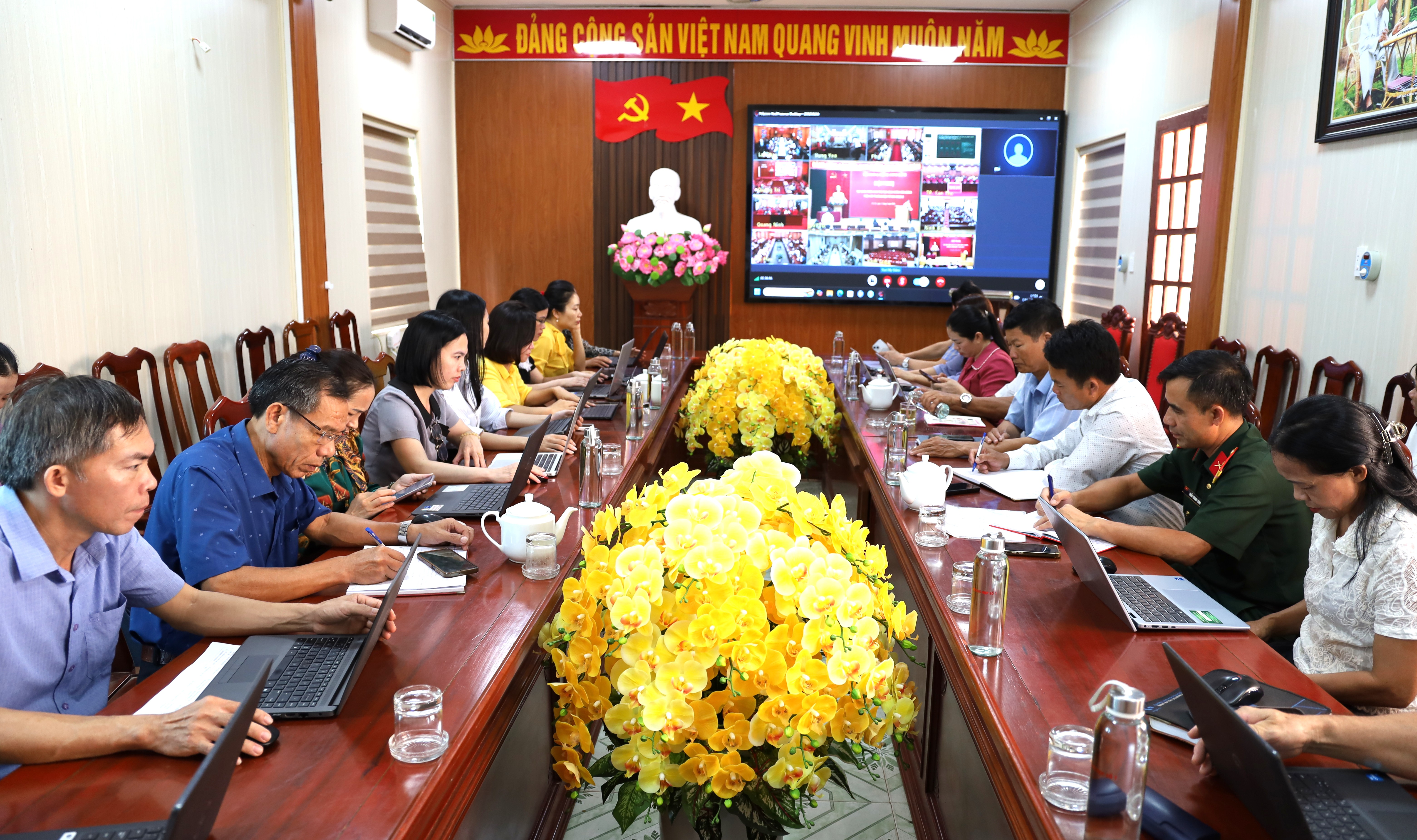 Hội nghị tập huấn và cử đầu mối triển khai thủ tục hành chính của Đảng trên môi trường điện tử giai đoạn 2