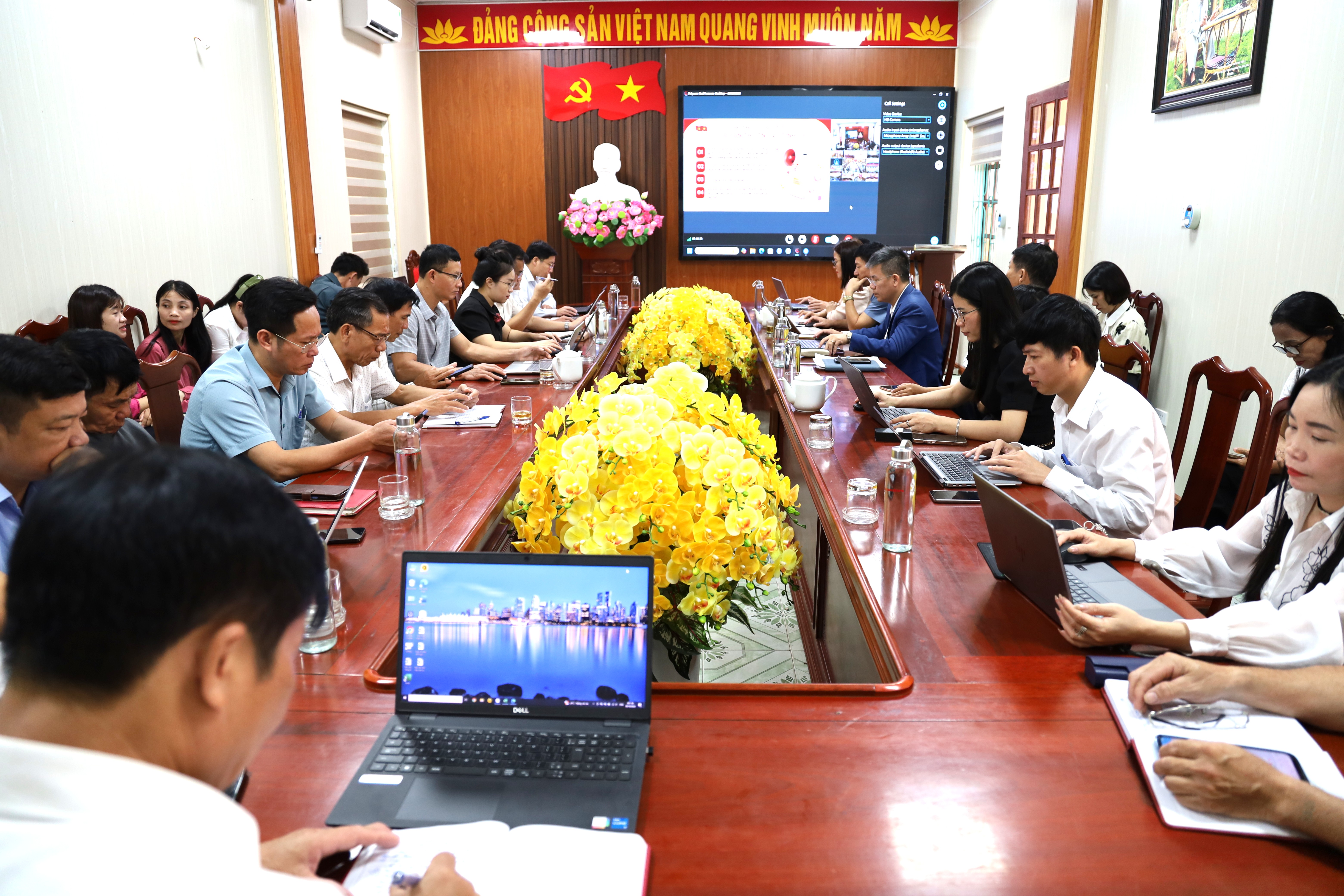 Hội nghị trực tuyến Báo cáo viên Tỉnh ủy tháng 10/2026.
