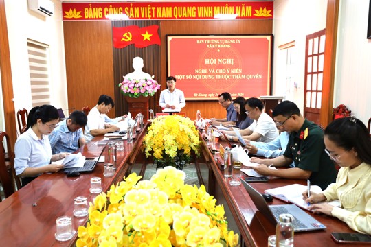 Ban Thường vụ Đảng ủy xã Kỳ Khang tổ chức hội nghị làm việc để nghe và cho ý kiến về một số nội dung thuộc thẩm quyền