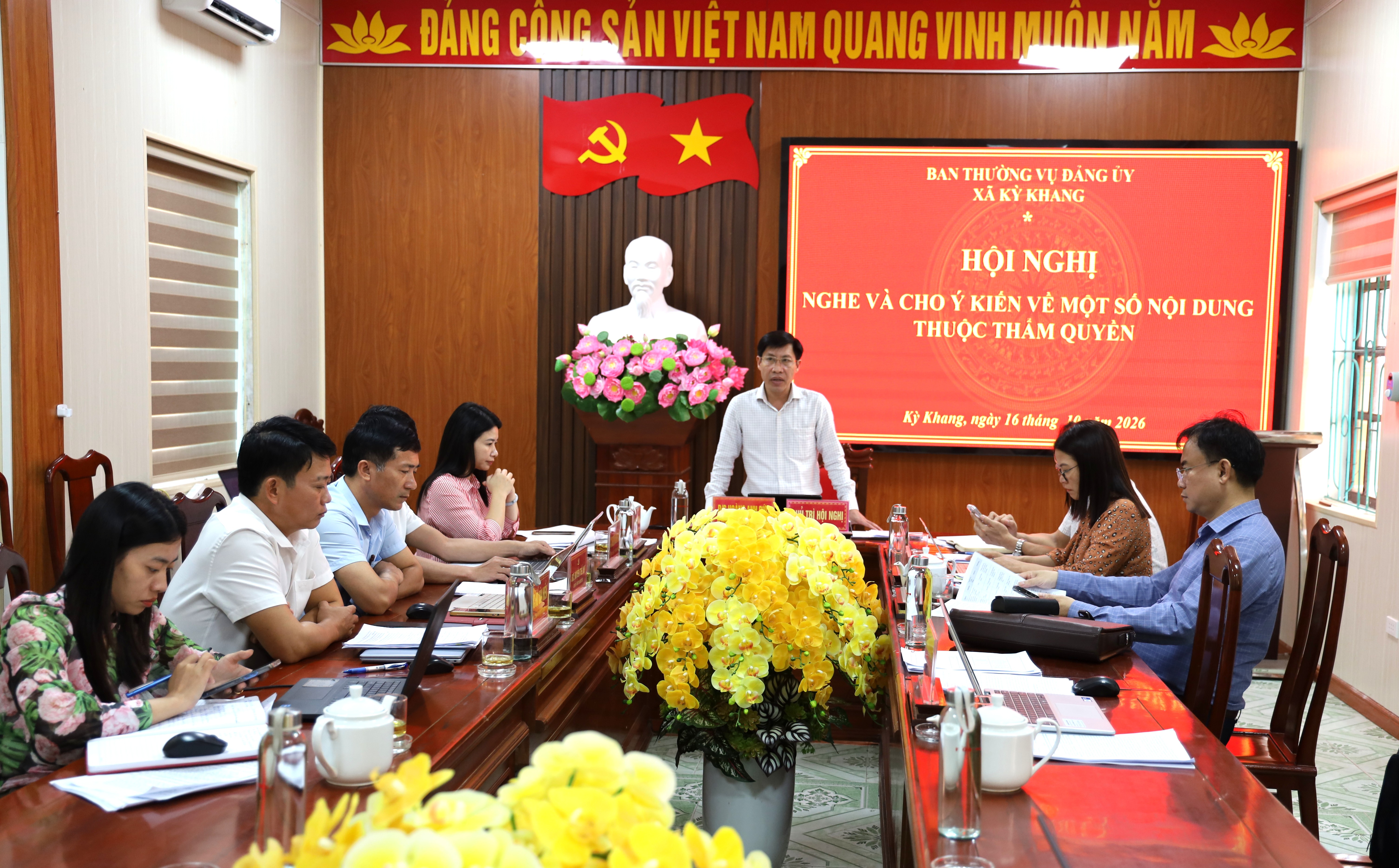 Ban Thường vụ Đảng ủy xã Kỳ Khang tổ chức Hội nghị nghe và cho ý kiến về một số nội dung thuộc thẩm quyền.
