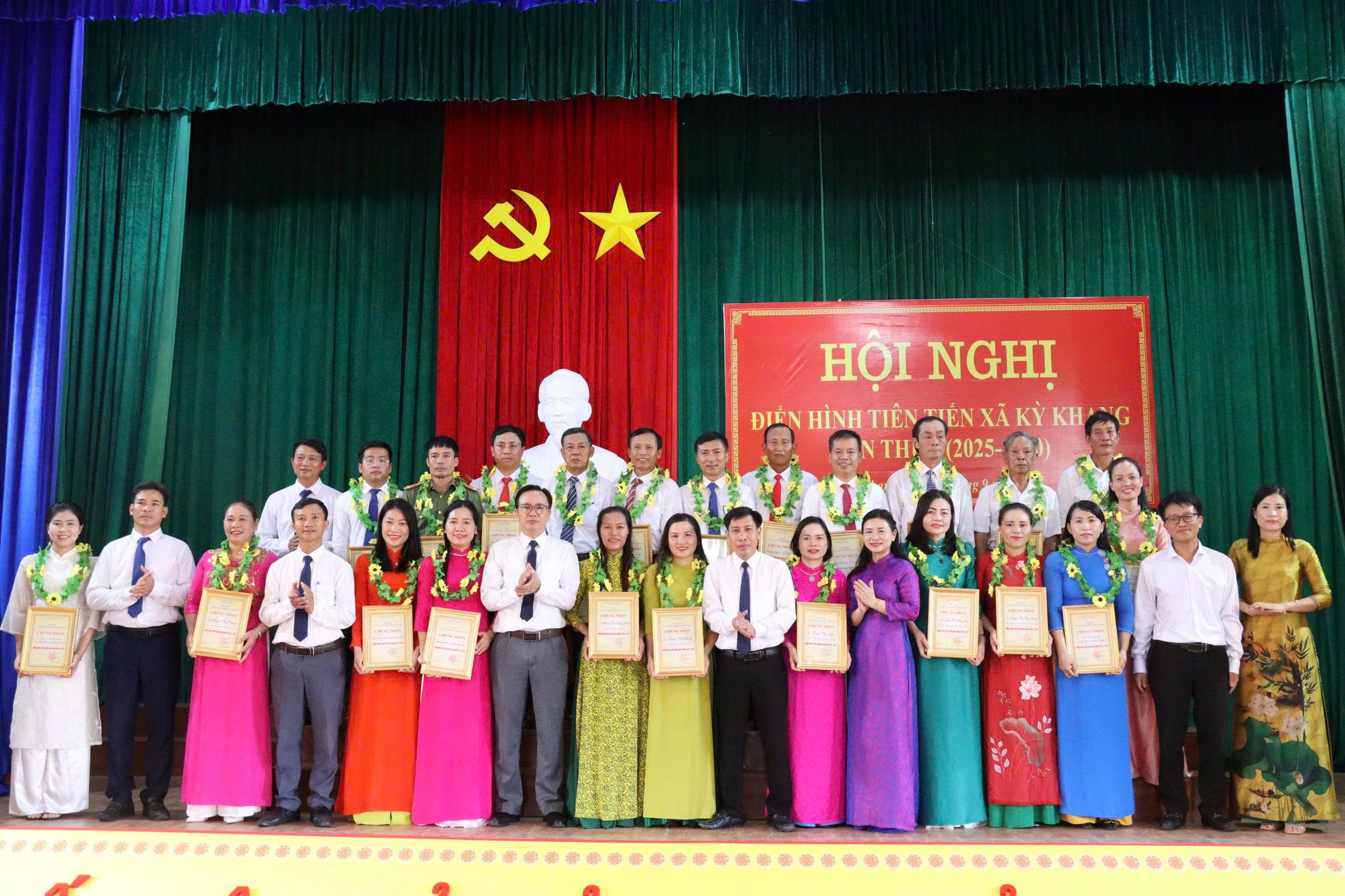 XÃ KỲ KHANG TỔ CHỨC THÀNH CÔNG HỘI NGHỊ ĐIỂN HÌNH TIÊN TIẾN LÂN THỨ NHẤT GIAI ĐOẠN 2025-2030 